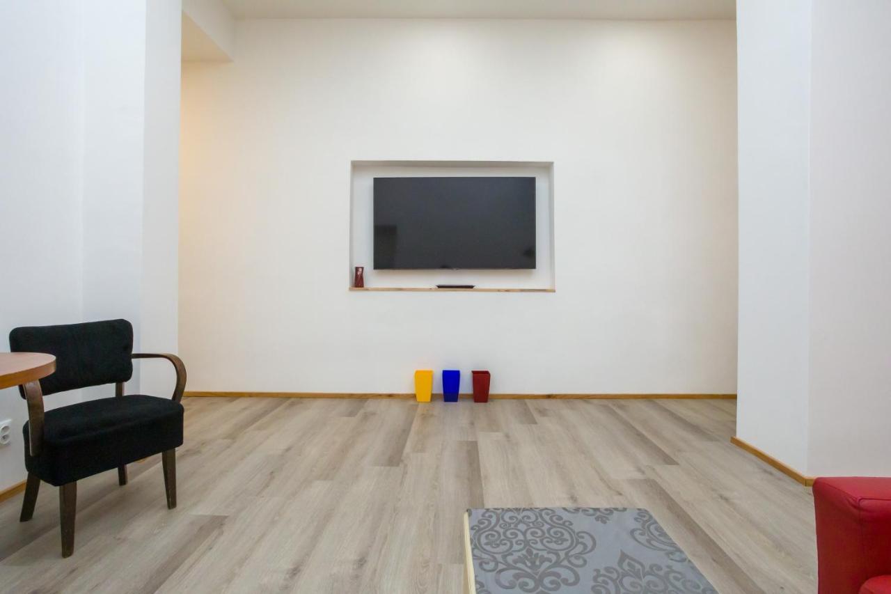 Luxusní velký apartmán s terasou v centru Litomyšle Exterior foto